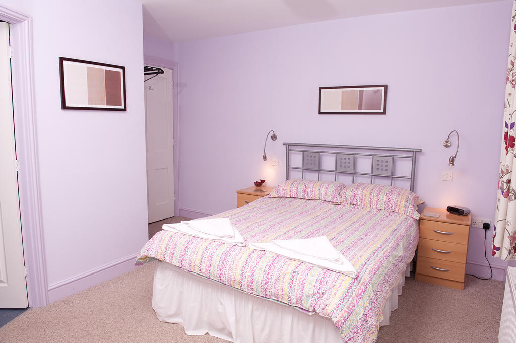 Holbrook Bed And Breakfast Шафтсбъри Стая снимка