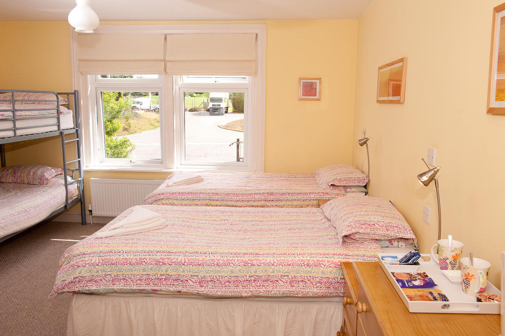 Holbrook Bed And Breakfast Шафтсбъри Стая снимка