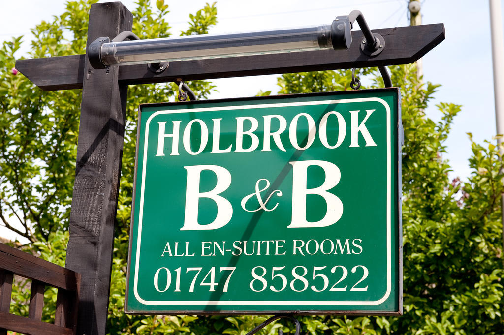 Holbrook Bed And Breakfast Шафтсбъри Екстериор снимка